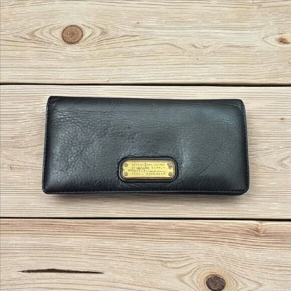 Marc by Marc Jacobs Bifold Wallet​ - Picture 1 of 10